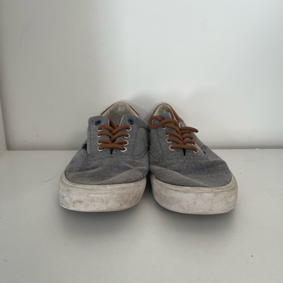 Tommy Hilfiger Gray Canvas Sneakers with Brown Accents - Picture 3 of 6